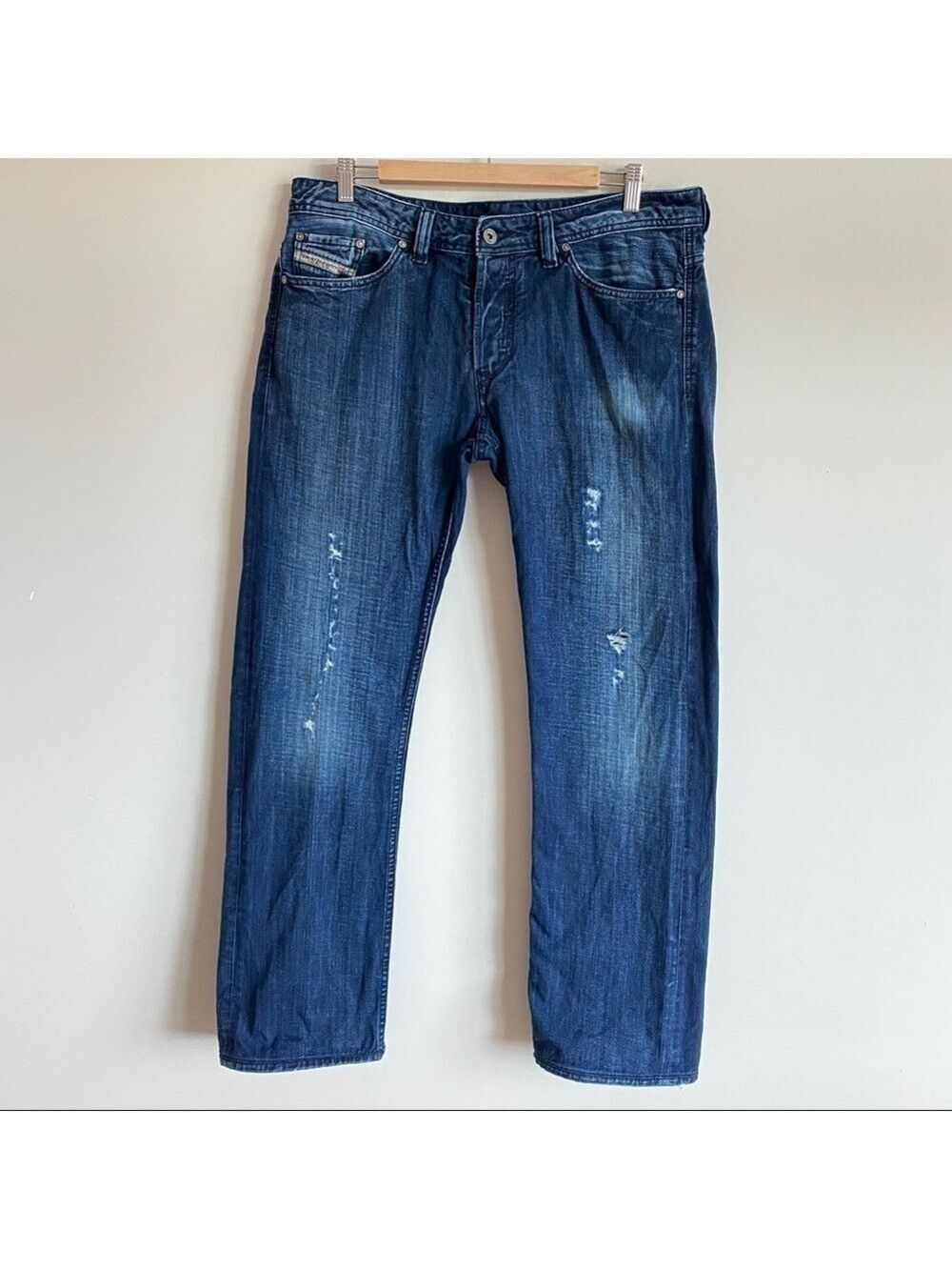 DIESEL VIKER Jeans Wash 008II Straight Leg Distressed Men's size 36 x 31 ITALY